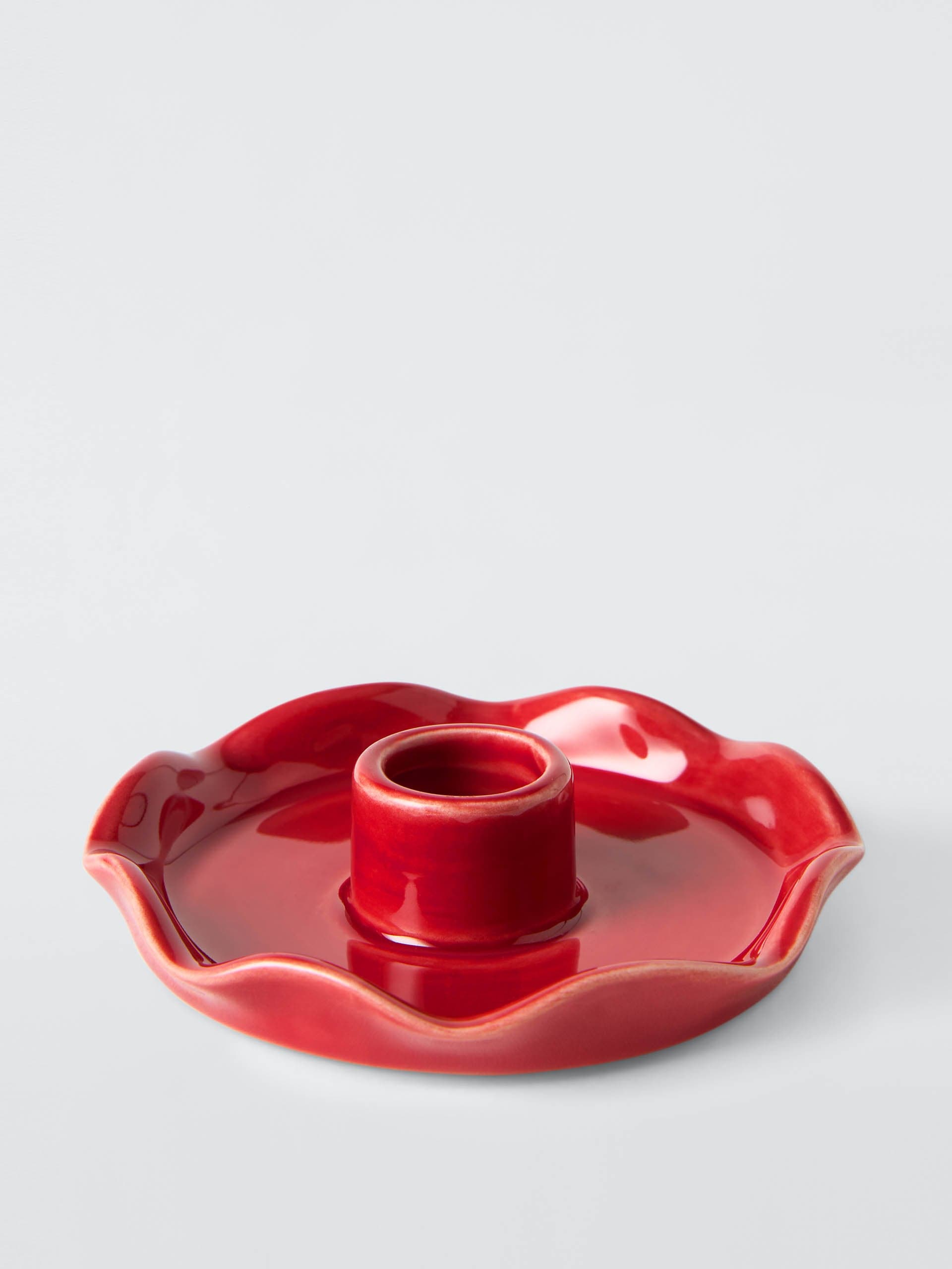 Scallop candle holder, red