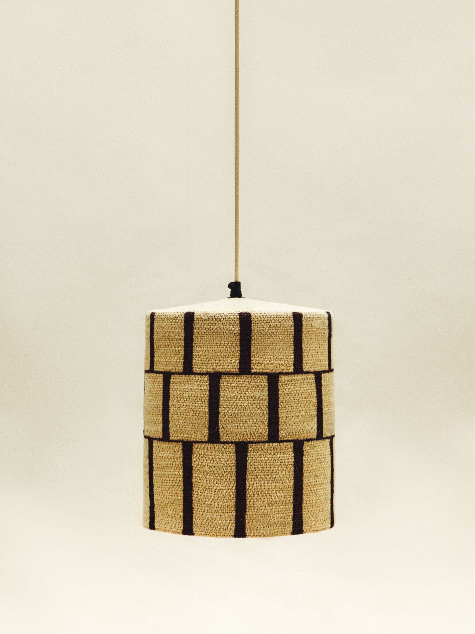 Striped seagrass ceiling lamp