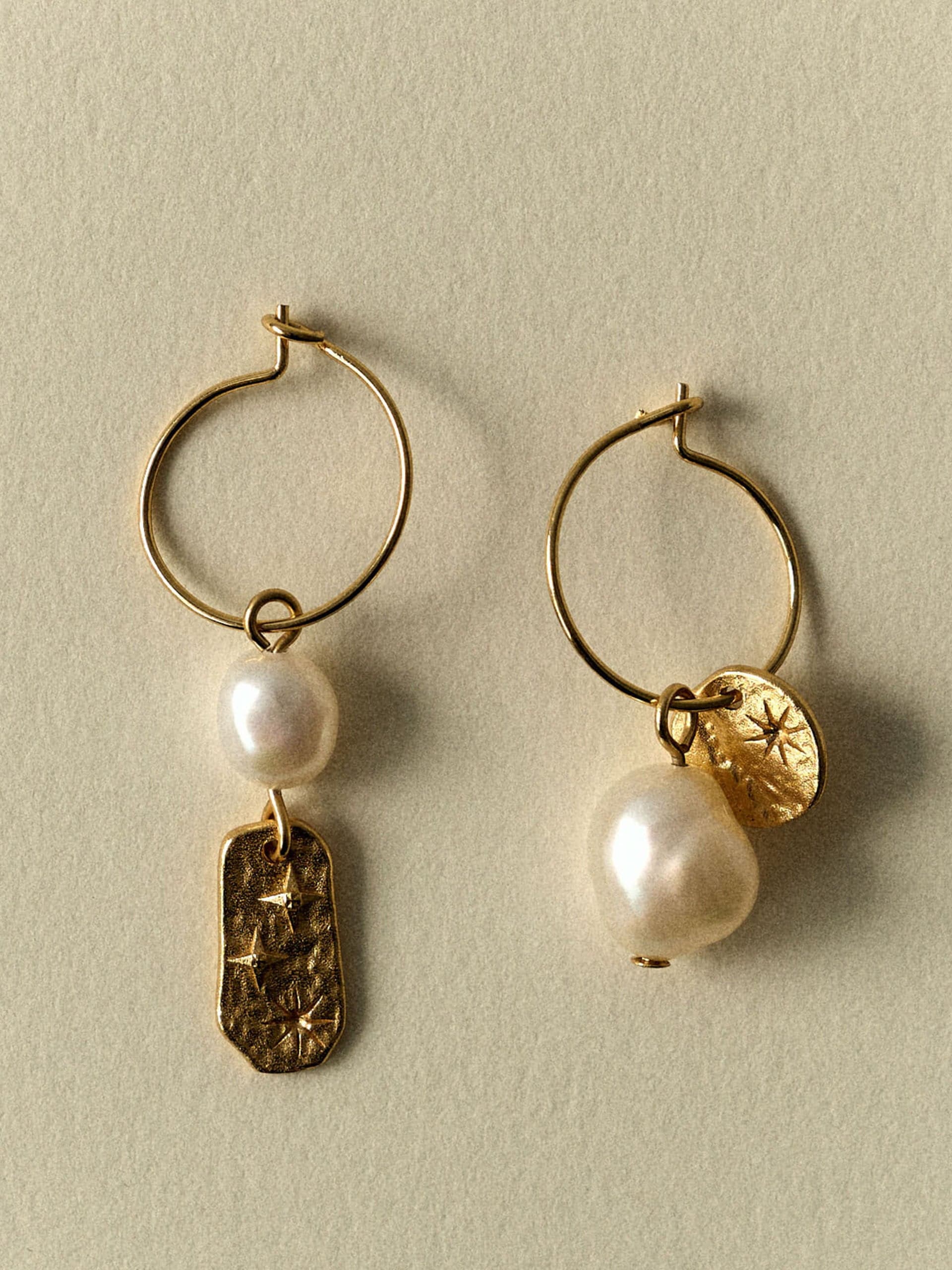 Soren pearl earrings