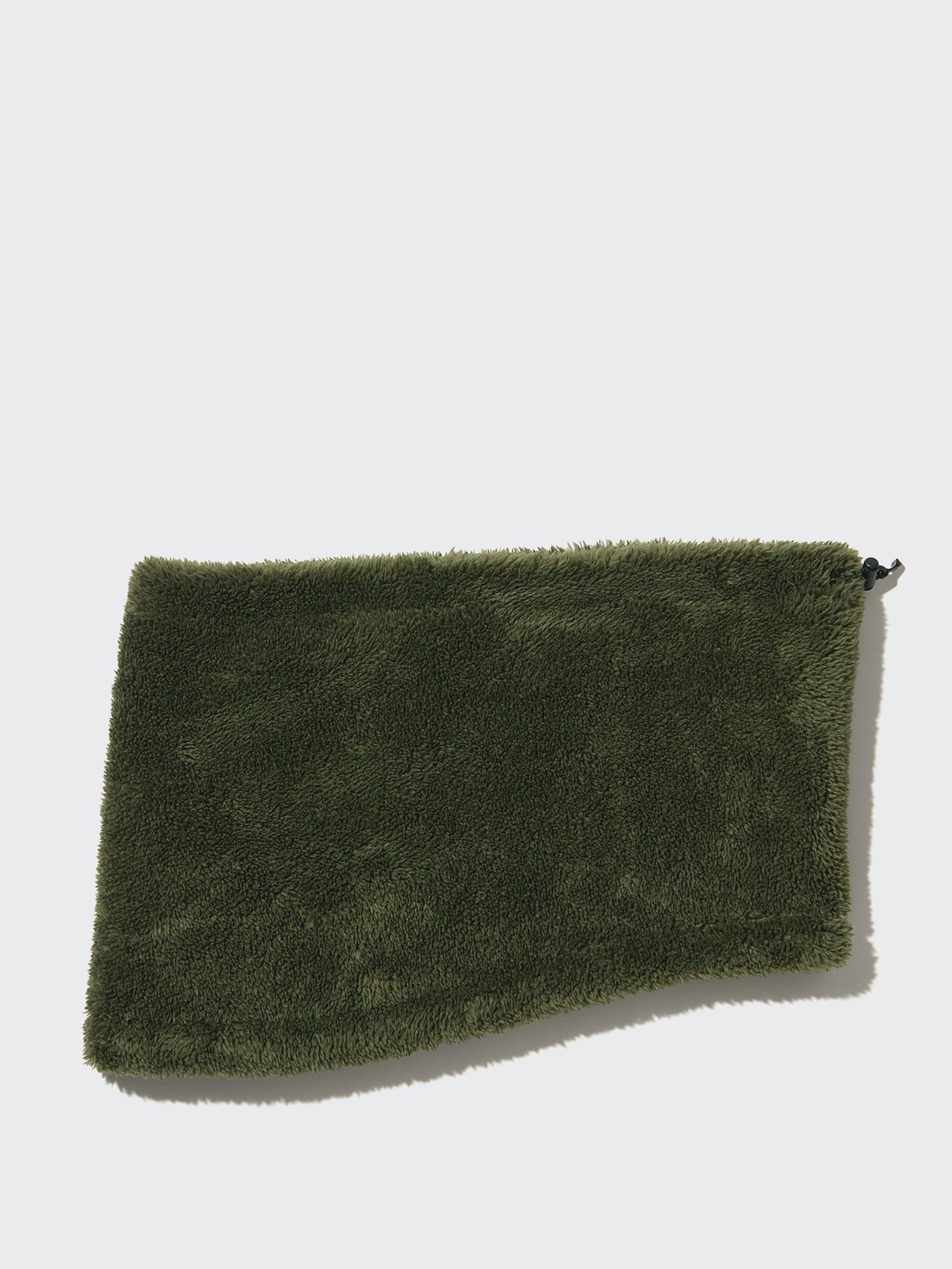 HEATTECH fluffy fleece neck warmer in olive