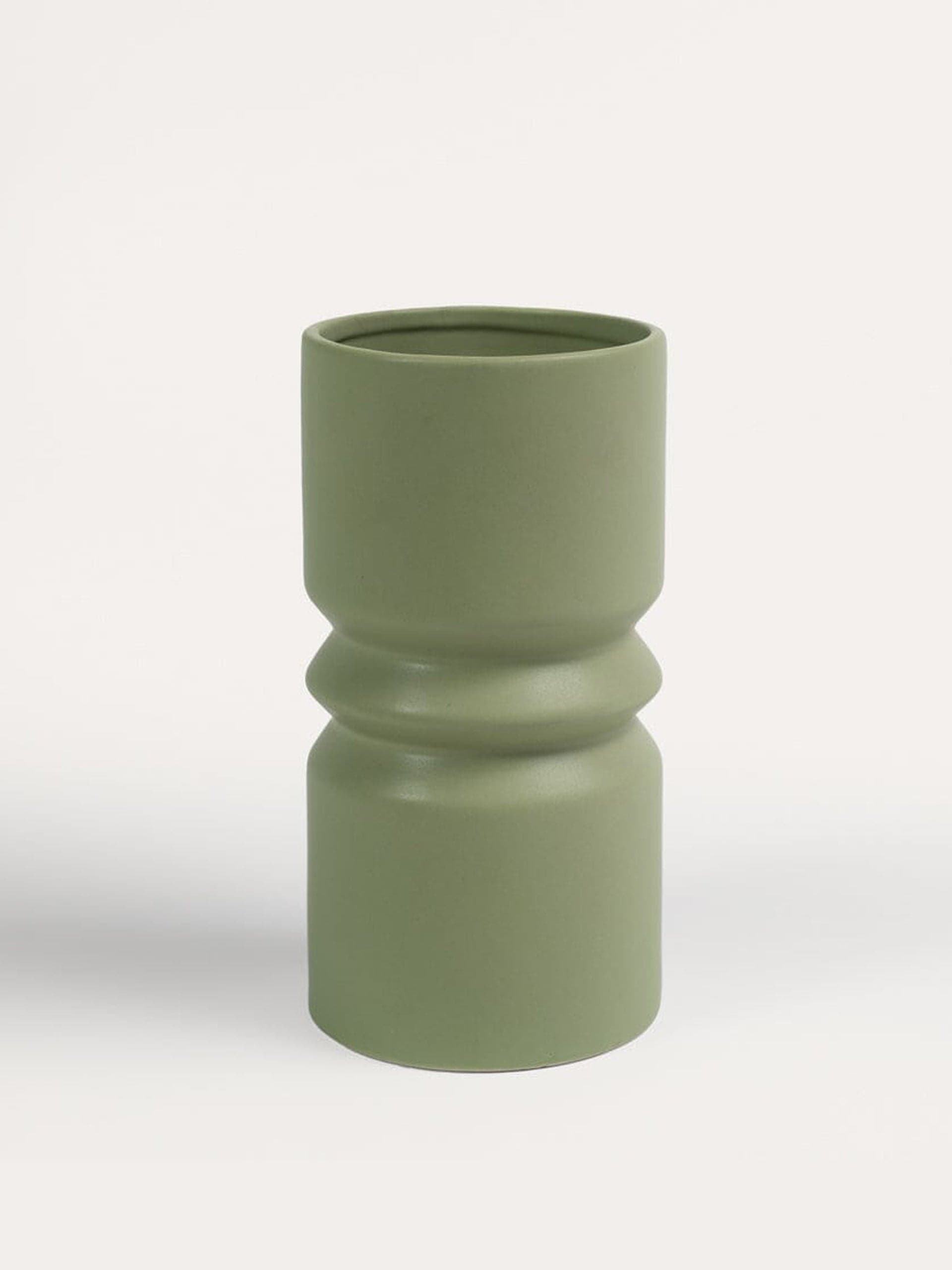 Green synched ceramic vase