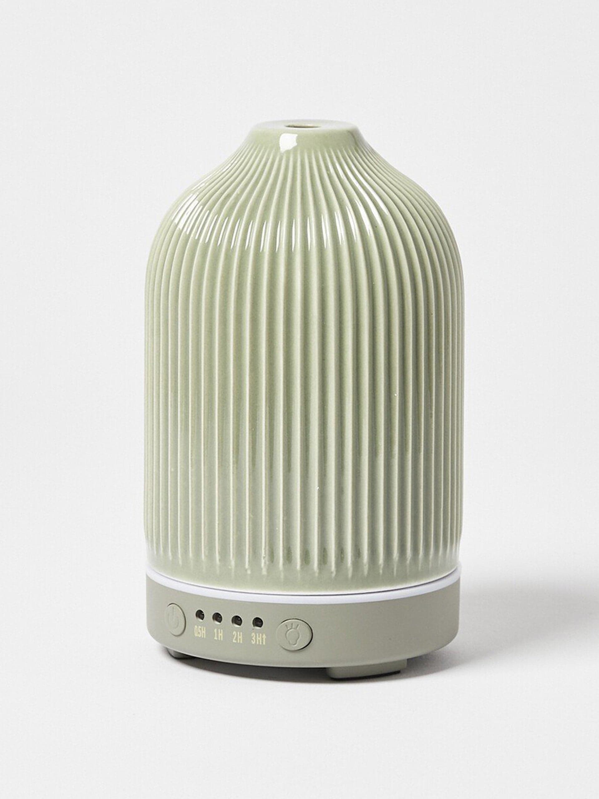 Green essential oil diffuser