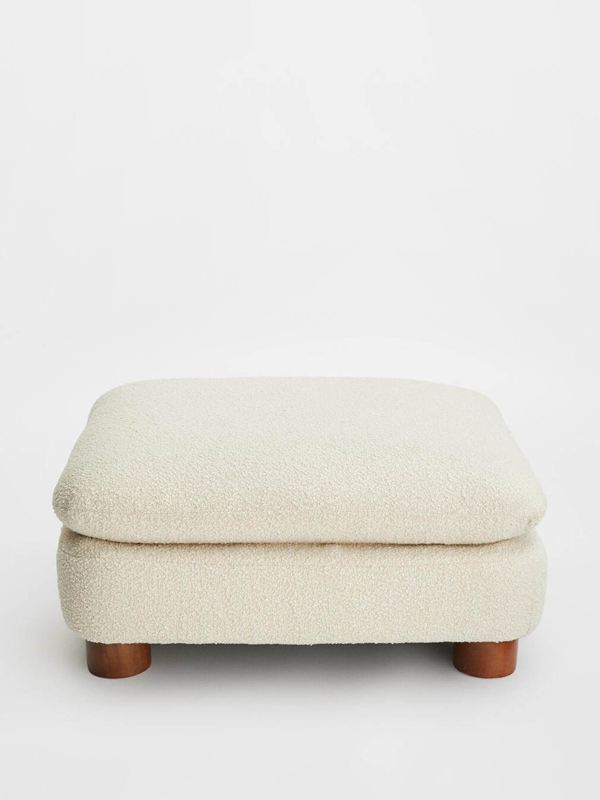 Ottoman in Boucle Natural