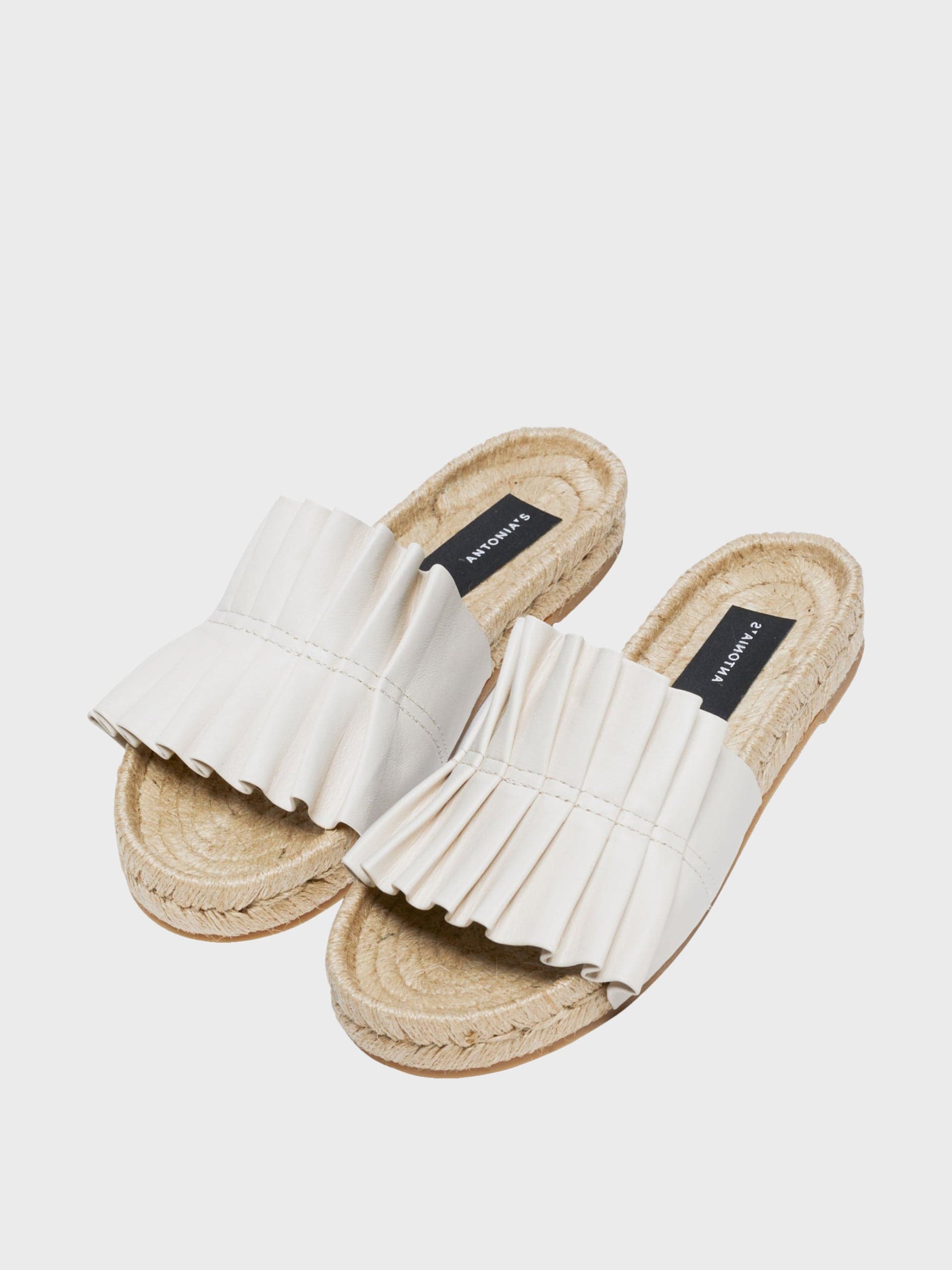 Ivory napa Vegueta sliders