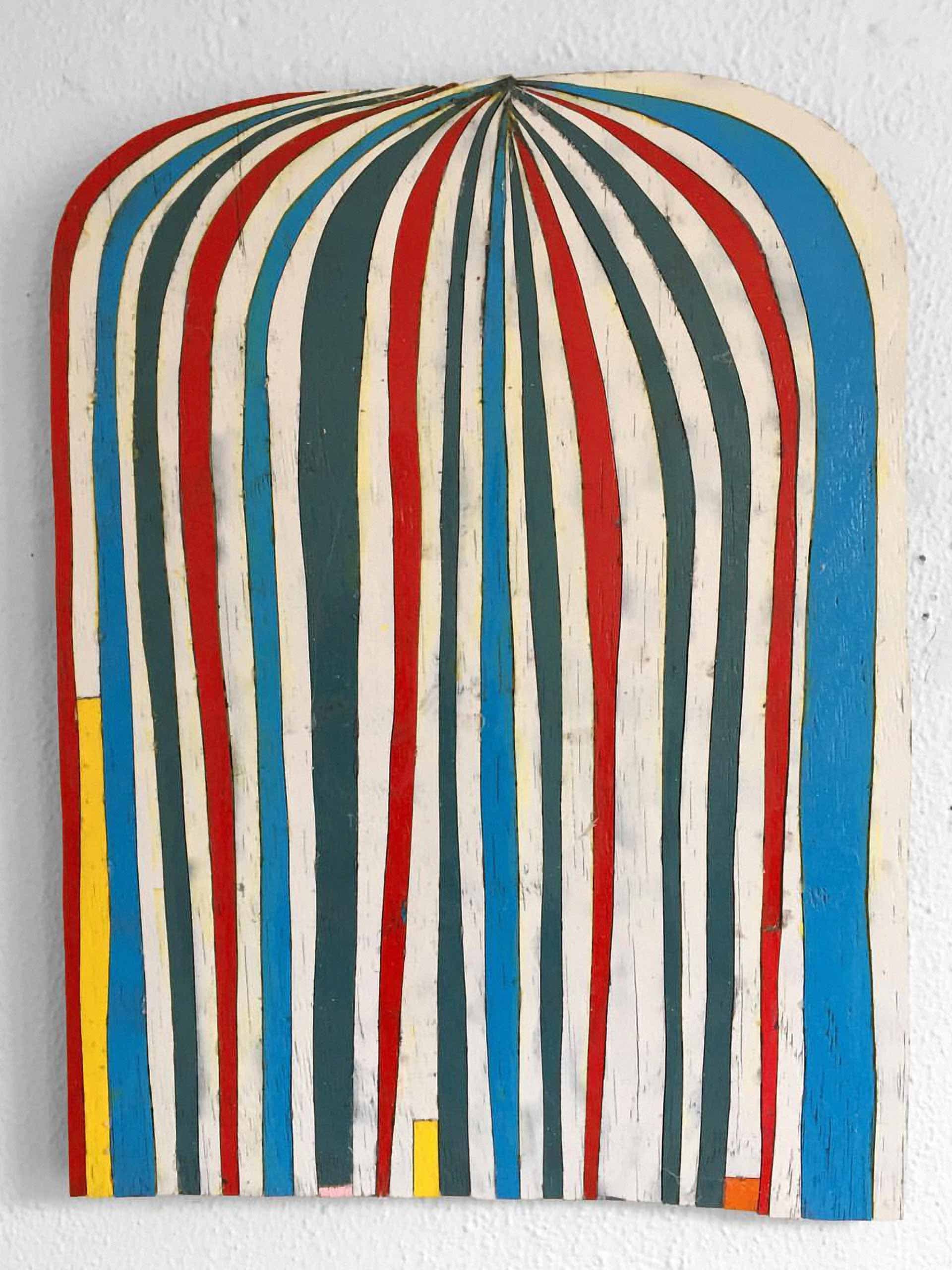 stripes-holding-benjamin-terry