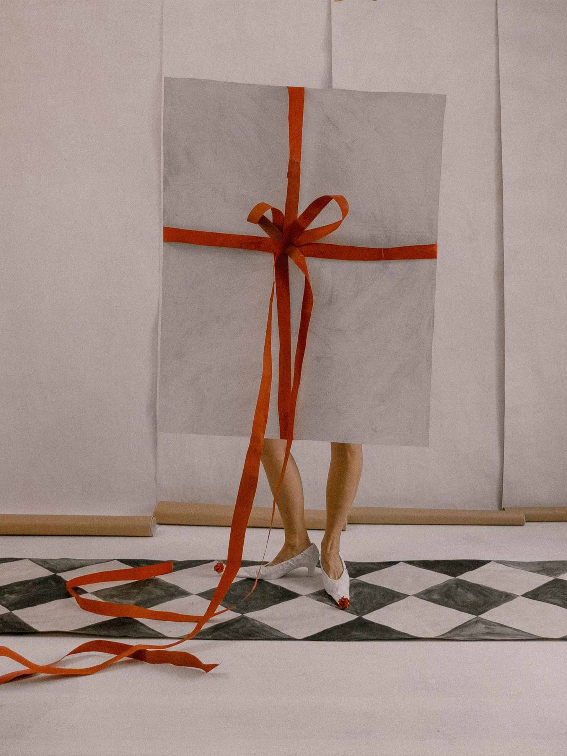 gifts-for-her-holding-mydollmallu-art