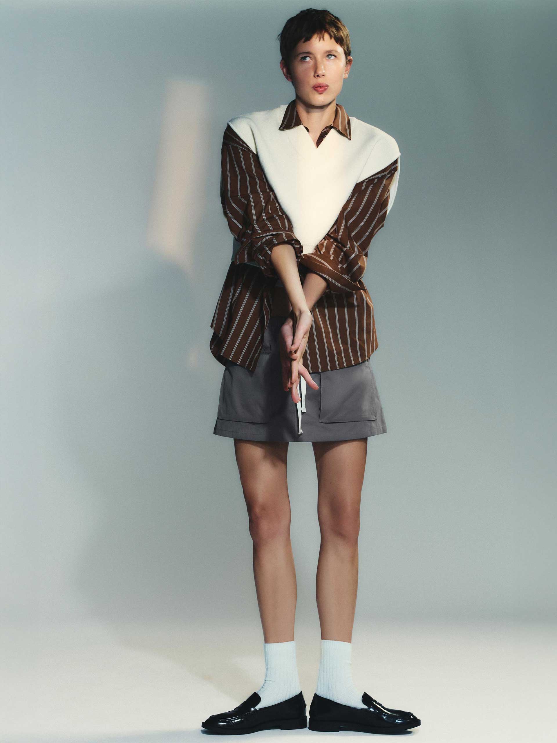 loafers-holding-zara