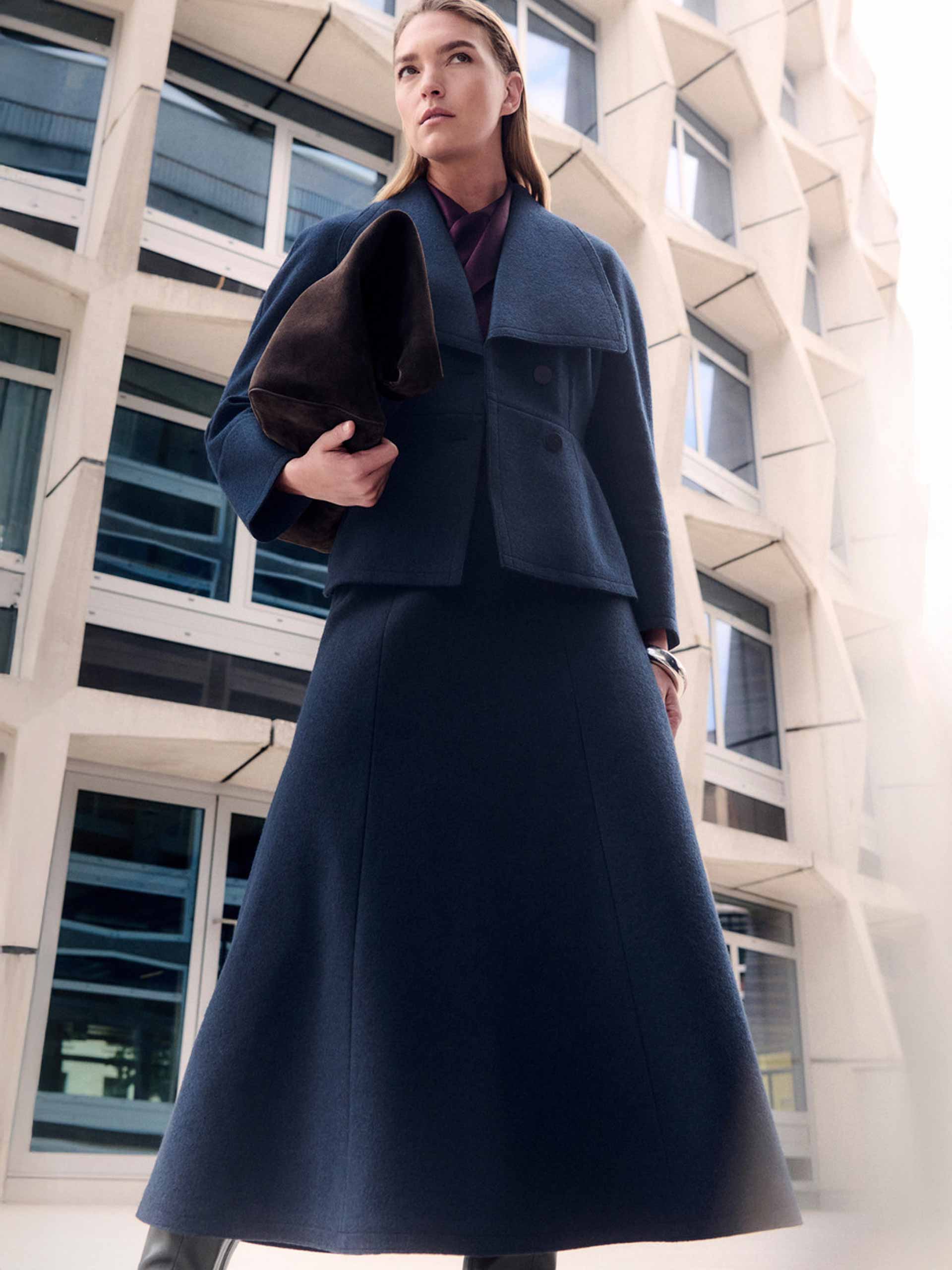 the-fold-holding-campaign