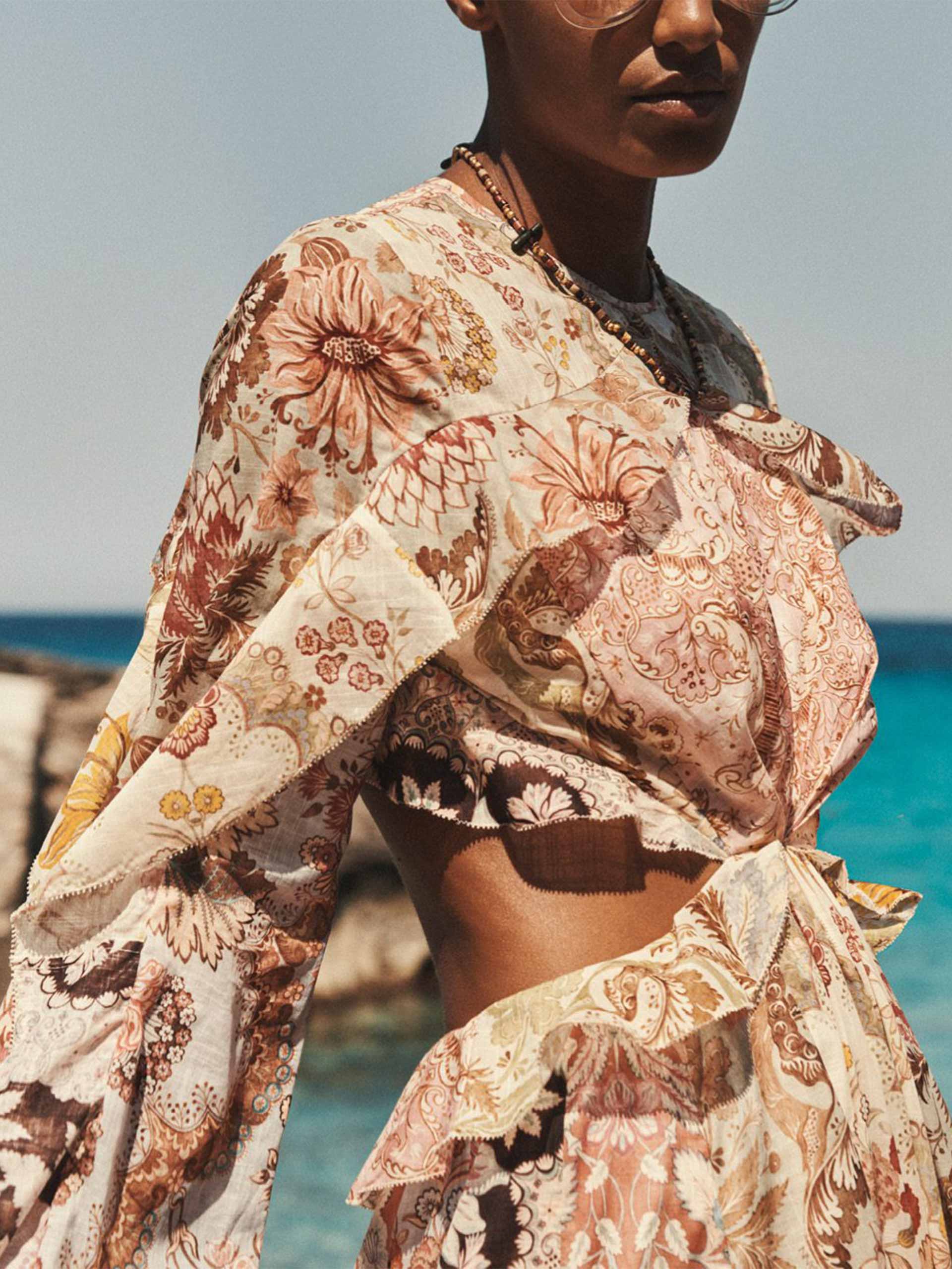 florals-holding-zimmermann